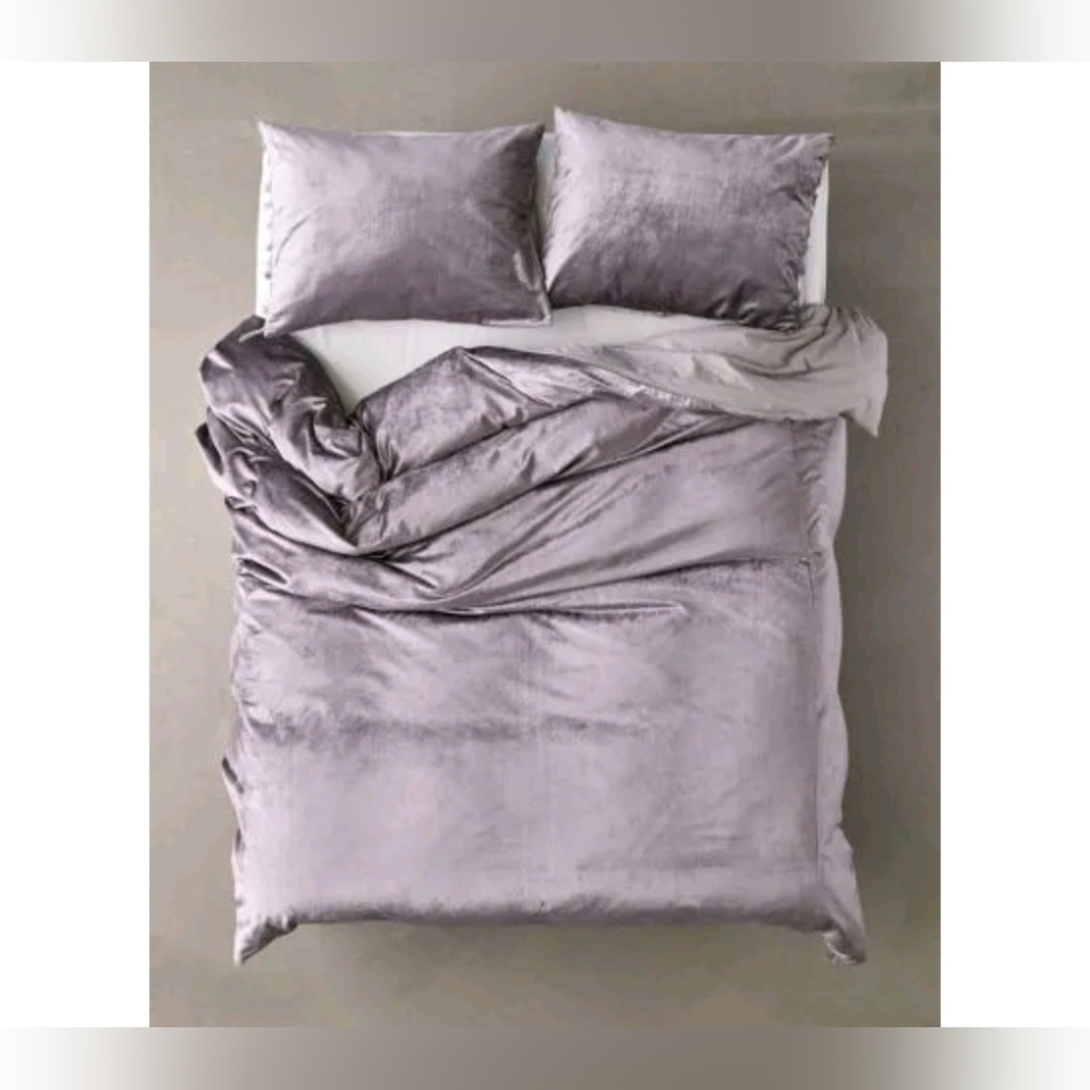 Urban Outfitters Julienne Velvet Duvet Cover Twin Size XL - Picture 2 of 8